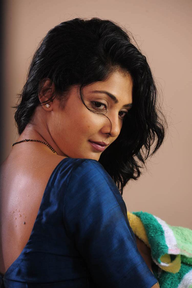 Kamalini Mukherjee - Virodhi Movie Stills | Picture 31886